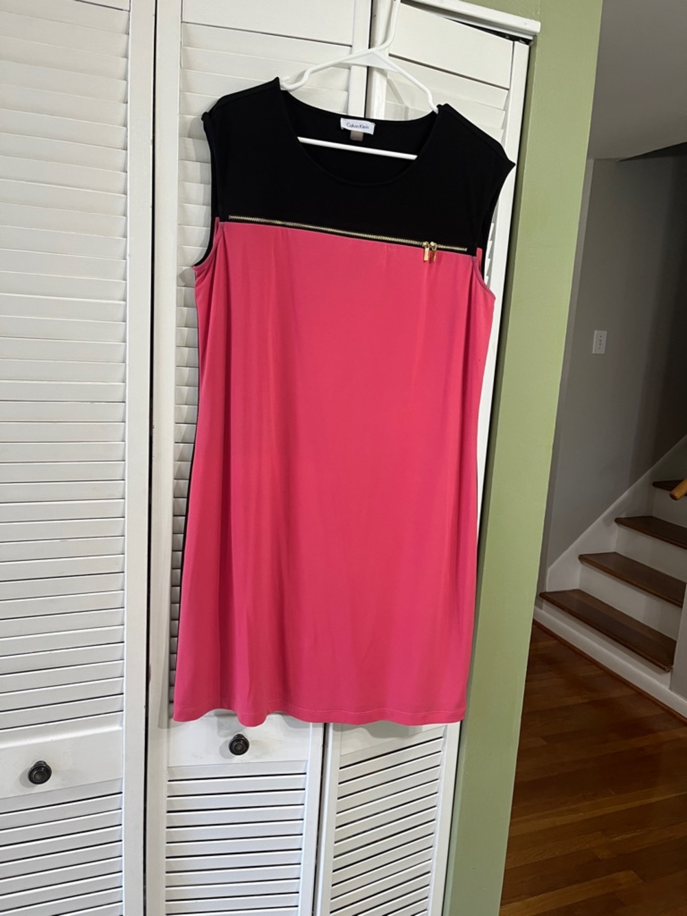 Calvin Klein Hot Pink and Black Sleeveless Shift Dress with Gold Zip Accent